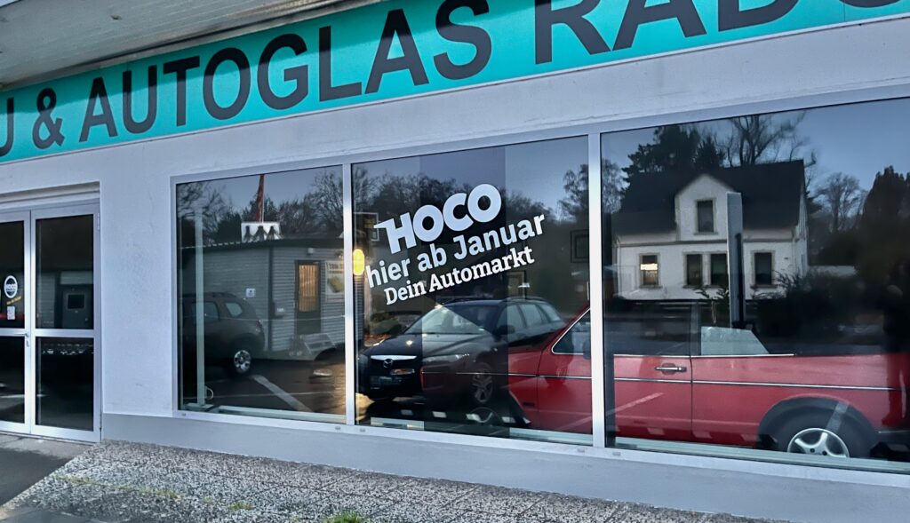 HOCO Automarkt: Oldtimer & Gebrauchtwagen im neuen Showroom an der Marienstraße in Minden – Umzug 2026